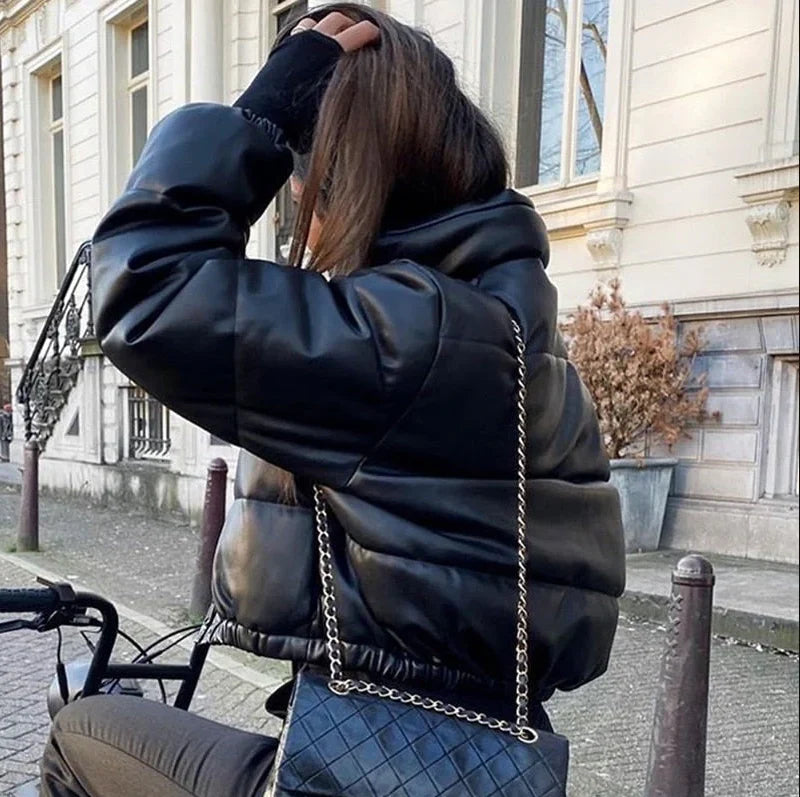 Mila | Trendige Puffer-Bomberjacke für Damen